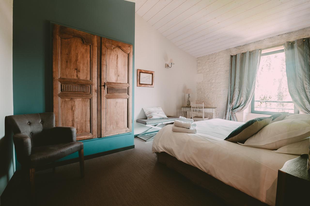 Un Banc Au Soleil Bed & Breakfast Marsilly  Ngoại thất bức ảnh